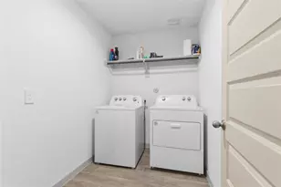610 Lost Crk Dr, Baytown, TX 77523 - Photo 7