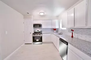 9409 Kentshire Dr, Houston, TX 77078 - Photo 5