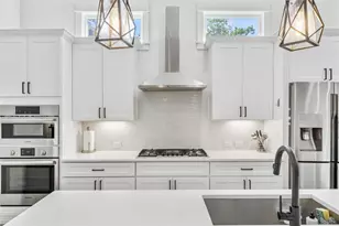 620 E 26th St, Houston, TX 77008 - Photo 13