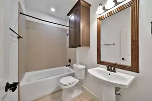 108 Riley Ln, Houston, TX 77003 - Photo 5