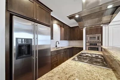 108 Riley Lane, Houston, TX 77003 - Photo 11