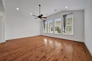 108 Riley Ln, Houston, TX 77003 - Photo 7