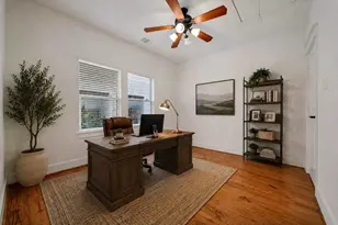 108 Riley Ln, Houston, TX 77003 - Photo 3