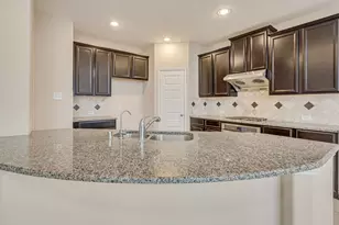 17602 Stamford Oaks Dr, Tomball, TX 77377 - Photo 3
