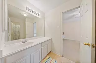 10003 Brookshore Ln, Pearland, TX 77584 - Photo 19