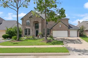 10003 Brookshore Ln, Pearland, TX 77584 - Photo 3