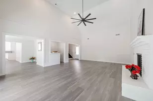 6215 Portal Dr, Houston, TX 77096 - Photo 9