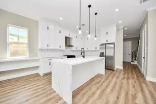 125 E 38th St, Houston, TX 77018 - Photo 13