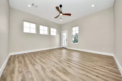 125 E 38th Street, Houston, TX 77018 - Photo 25
