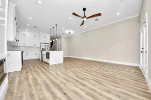 125 E 38th St, Houston, TX 77018 - Photo 21