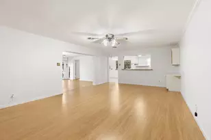 10310 Willowgrove Dr, Houston, TX 77035 - Photo 17