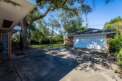 10310 Willowgrove Drive, Houston, TX 77035 - Photo 43