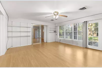 10310 Willowgrove Drive, Houston, TX 77035 - Photo 23