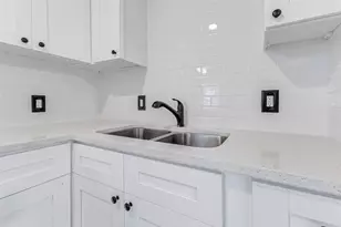 3414 Le Badie St, Houston, TX 77026 - Photo 19