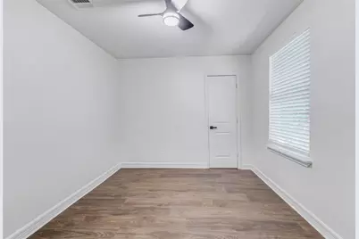 3414 Le Badie Street, Houston, TX 77026 - Photo 13