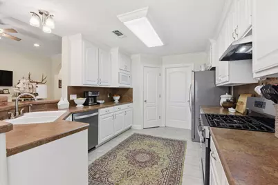 232 N Dixie Street, Brenham, TX 77833 - Photo 19