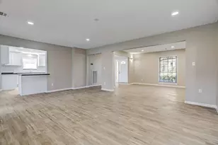 10719 Bayou Glen Rd, Houston, TX 77042 - Photo 5