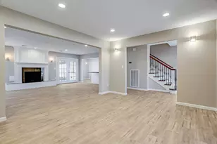 10719 Bayou Glen Rd, Houston, TX 77042 - Photo 3