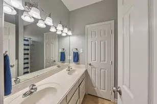 8775 Grand Lake Estates Dr, Montgomery, TX 77316 - Photo 23