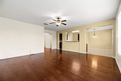 8107 Pavona Ridge Lane, Houston, TX 77040 - Photo 15