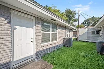 716 Hargest Street #B, Prairie View, TX 77446 - Photo 15