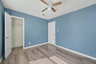 716 Hargest St, Prairie View, TX 77446 - Photo 5