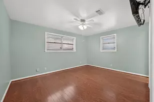 22 Willow Ln, Galveston, TX 77551 - Photo 25