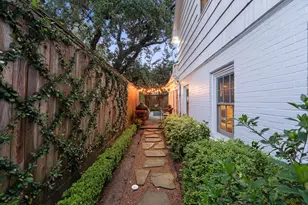 2419 Avalon Pl, Houston, TX 77019 - Photo 37