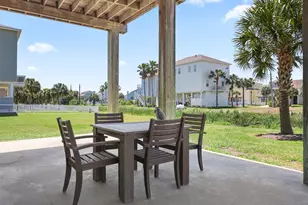 4007 Mutiny Ct, Galveston, TX 77554 - Photo 9