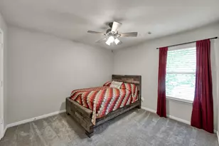 34 W Prairie Dawn Cir, The Woodlands, TX 77385 - Photo 31