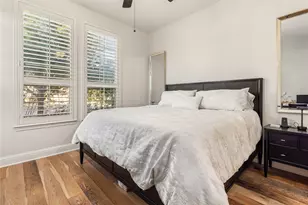 13702 Banks View Ct, Houston, TX 77059 - Photo 33