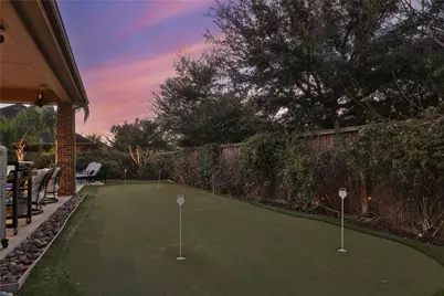 13702 Banks View Court, Houston, TX 77059 - Photo 39