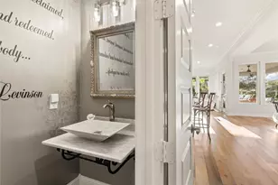 13702 Banks View Ct, Houston, TX 77059 - Photo 11