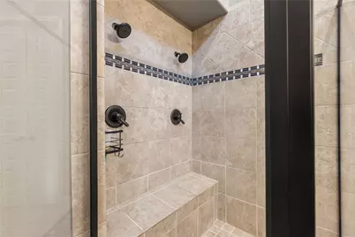 13702 Banks View Court, Houston, TX 77059 - Photo 29