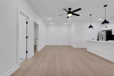 2619 Delafield St Street #4, Houston, TX 77023 - Photo 13