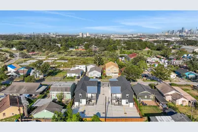 2619 Delafield St Street #4, Houston, TX 77023 - Photo 27