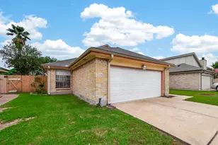 13431 Clarewood Dr, Houston, TX 77083 - Photo 3