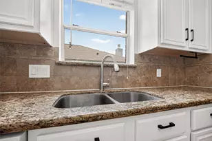 9710 Berkshire Trce, Pearland, TX 77584 - Photo 11