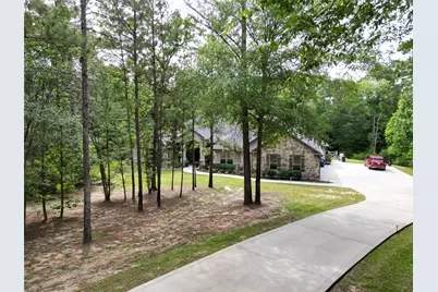 121 Red Hawk Rd Road, Huntsville, TX 77340 - Photo 3