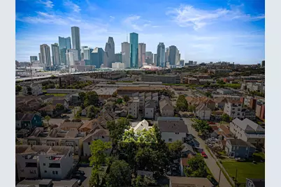 1214 Edwards Street, Houston, TX 77007 - Photo 1