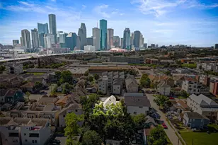 1214 Edwards St, Houston, TX 77007 - Photo 1