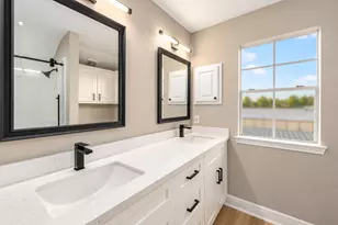 302 Harbor Cir, Conroe, TX 77356 - Photo 21