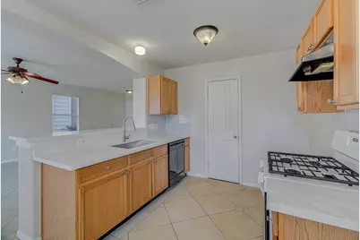 13983 Maximos Drive, Houston, TX 77083 - Photo 11