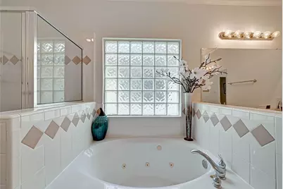 5917 Dolores Street #D, Houston, TX 77057 - Photo 17