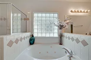 5917 Dolores St, Houston, TX 77057 - Photo 17