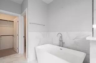 756 W Donovan St, Houston, TX 77091 - Photo 21