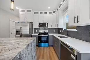 4624 Mayflower St, Houston, TX 77033 - Photo 9