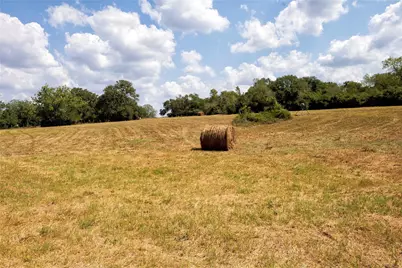 710 County Road 211A, Hallettsville, TX 77964 - Photo 27
