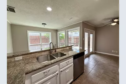 2517 Bering Drive #13, Houston, TX 77057 - Photo 9