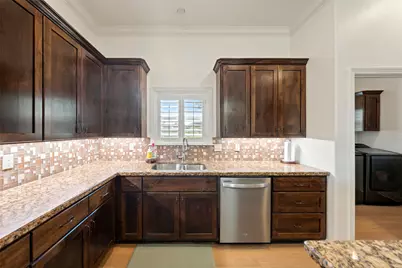 135 Wellspring Boulevard, Victoria, TX 77904 - Photo 17